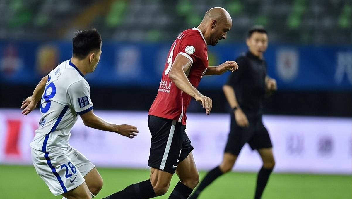 上海申花客场逆袭拿下三分，球队士气高昂的简单介绍